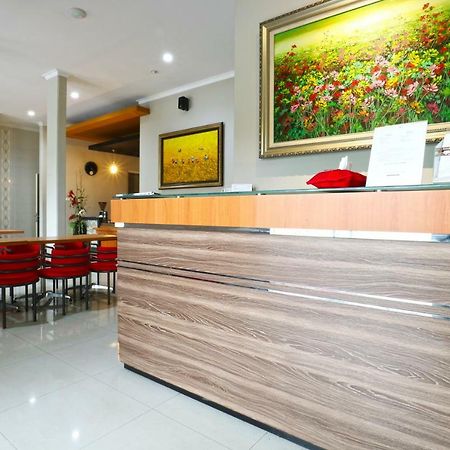 Chiaro Hotel Syariah Sidoarjo Extérieur photo