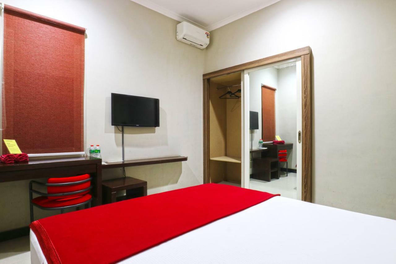 Chiaro Hotel Syariah Sidoarjo Extérieur photo
